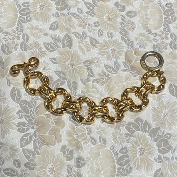 VTG GIVENCHY Gold Tone Link Bracelet - Picture 5 of 8